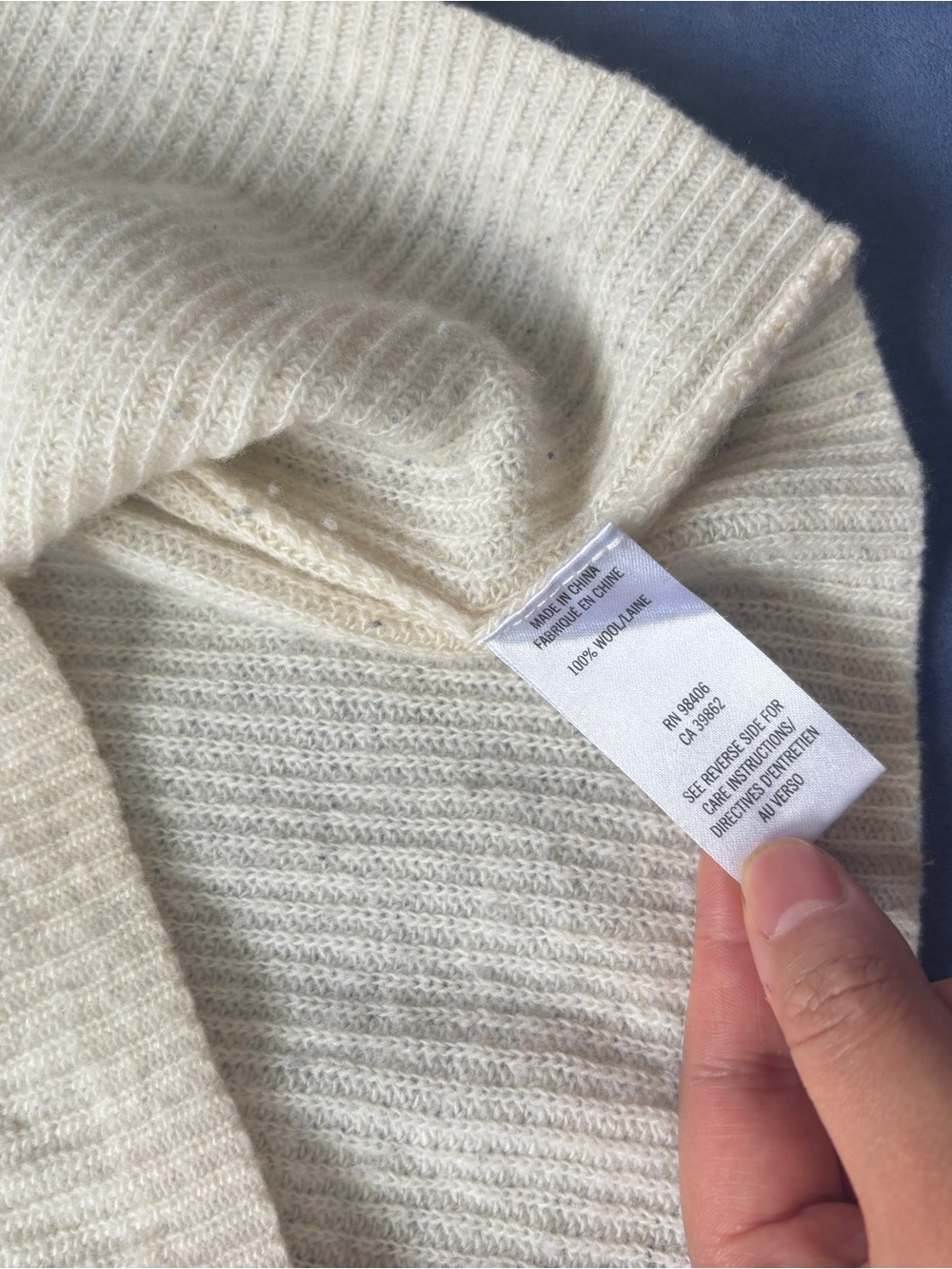 Theory 100% wool V-Neck Ribbed Sweater - P/TP - Picture 3 of 4
